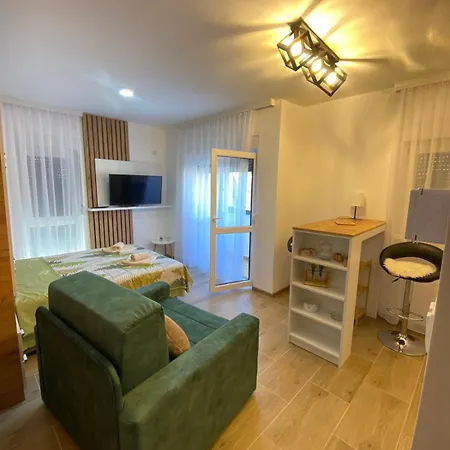 Apartment Emilija Divcibare